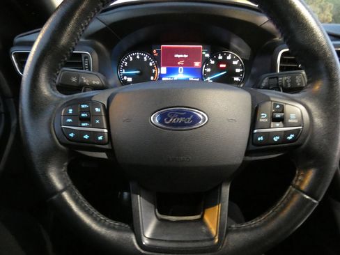 Used 2020 Ford Explorer XLT w/ Equipment Group 202A image 56