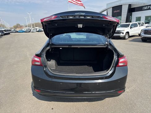 Used 2024 Chevrolet Malibu LT w/ Midnight Edition image 27