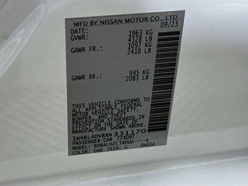 Used 2024 Nissan Altima 2.5 SV image 12