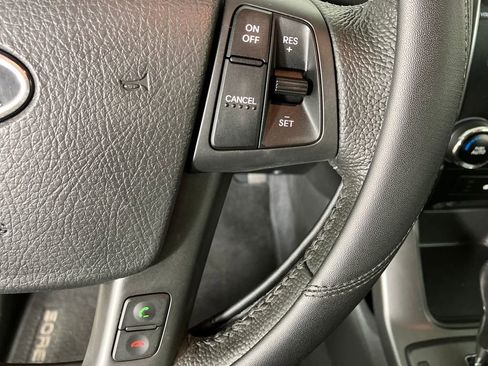 Used 2013 Kia Sorento EX image 19