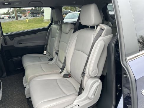 Used 2023 Honda Odyssey Touring image 25
