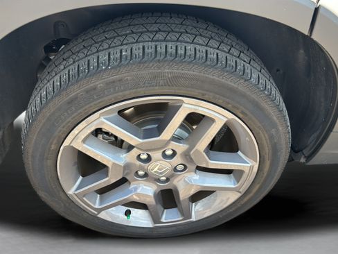 Certified 2023 Honda Passport EX-L image 19