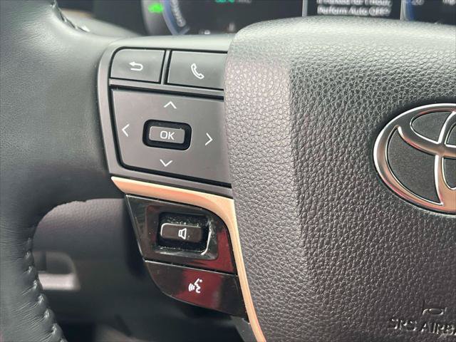 Used 2023 Toyota Crown AWD/4WD image 23