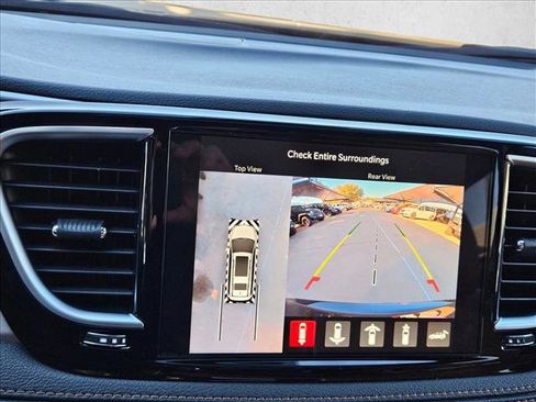 New 2026 Chrysler Pacifica Pinnacle image 17