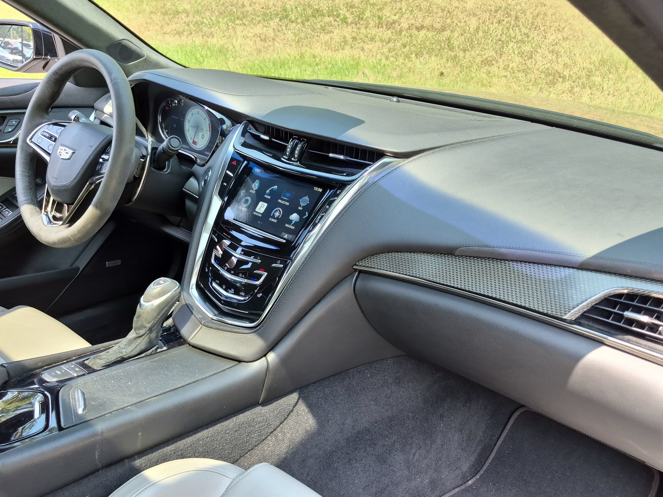 Used 2016 Cadillac CTS V w/ Luxury Package RWD image 18