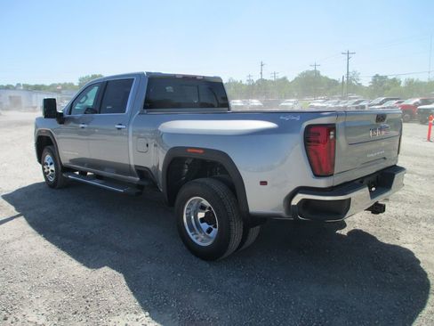 New 2026 GMC Sierra 3500 SLT w/ SLT Premium Package AWD/4WD image 6