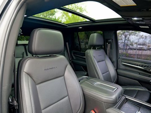Used 2022 GMC Yukon Denali AWD/4WD image 39