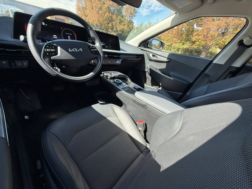 Used 2024 Kia EV6 Light AWD/4WD image 10
