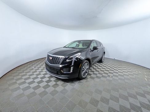 Used 2025 Cadillac XT5 Premium Luxury w/ LPO, Floor Liner Package image 29
