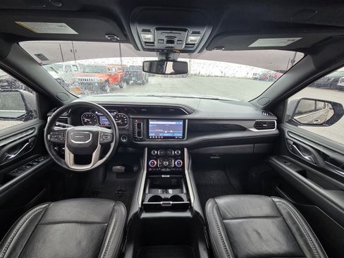 Used 2021 GMC Yukon XL Denali image 30