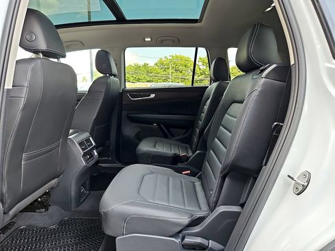 Certified 2026 Volkswagen Atlas SEL AWD/4WD image 12