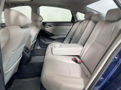 Used 2020 Honda Accord Touring image 27