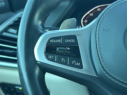 Used 2021 BMW X5 sDrive40i w/ M Sport Package image 28