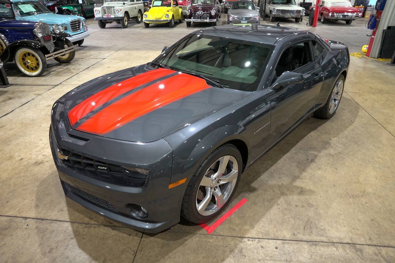 Used 2010 Chevrolet Camaro SS RWD image 15
