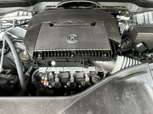 Used 2025 Acura MDX FWD w/ Technology Package image 11