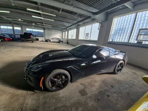 Used 2014 Chevrolet Corvette Stingray Coupe w/ Battery Protection Package image 4