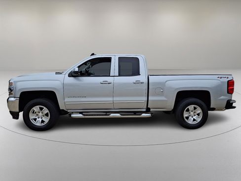 Used 2017 Chevrolet Silverado 1500 LT w/ All Star Edition AWD/4WD image 6