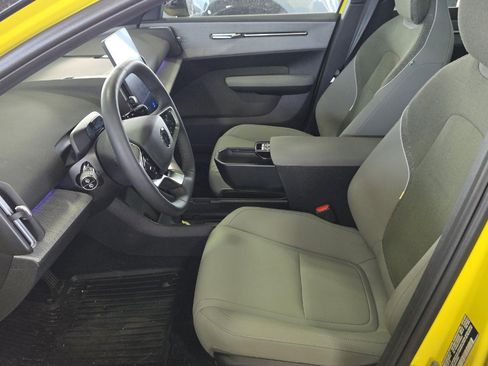 Used 2025 Volvo EX30 Ultra w/ Protection Package Premier AWD/4WD image 5