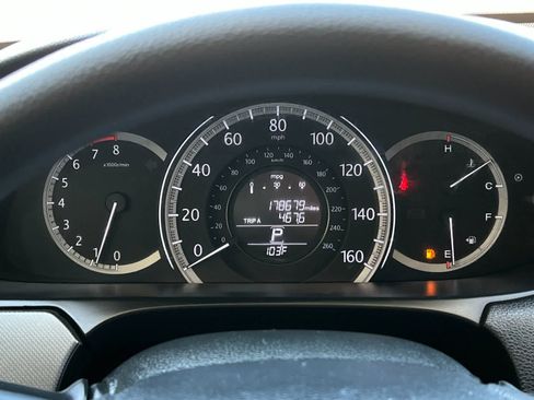 Used 2015 Honda Accord LX image 23