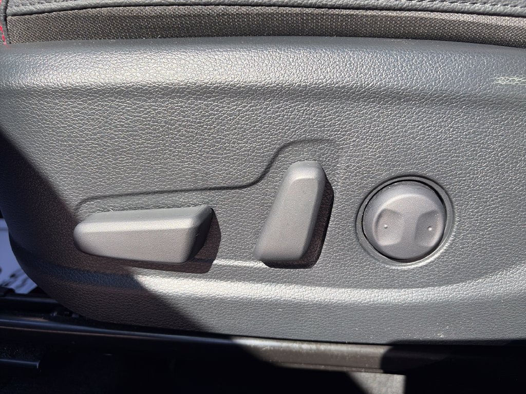 Used 2025 Kia Soul GT-Line w/ GT-Line Technology Package FWD image 15