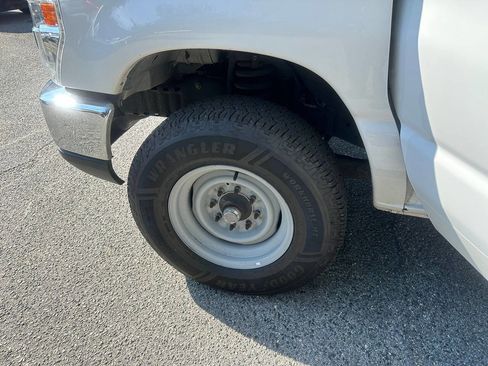 Used 2016 Ford E-350 and Econoline 350 Super Duty w/ Power Windows & Locks Group image 7