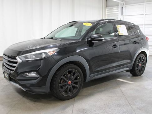 Used 2017 Hyundai Tucson Night w/ Cargo Package image 4