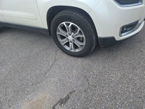 Used 2015 GMC Acadia SLT FWD image 13