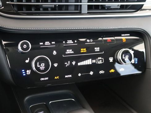 Certified 2025 INFINITI QX60 Sensory w/ Vision Package AWD/4WD image 14