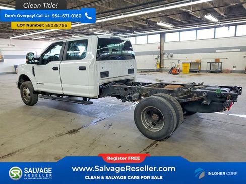 Used 2022 Ford F350 XL w/ Power Equipment Group AWD/4WD image 3