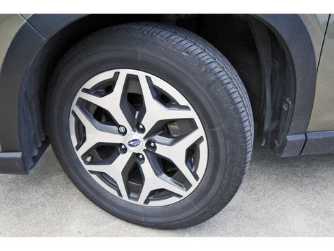 Used 2024 Subaru Forester Premium AWD/4WD image 28