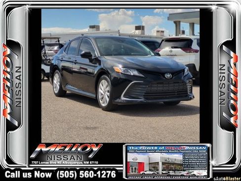 Used 2024 Toyota Camry LE FWD image 3