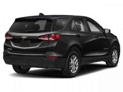 Used 2023 Chevrolet Equinox LS w/ LS Convenience Package image 2