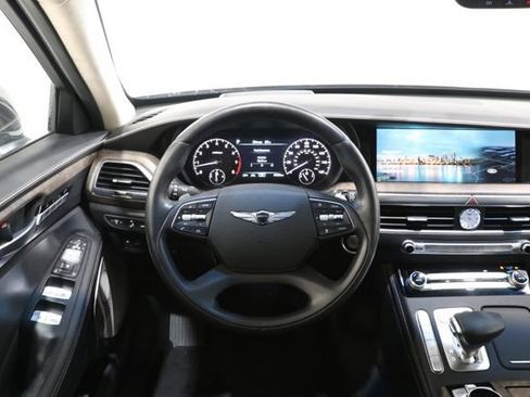 Used 2021 Genesis G90 3.3T Premium RWD image 13