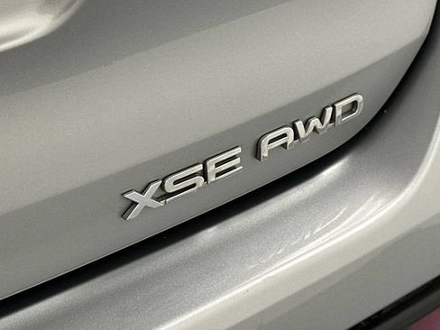 Used 2023 Toyota Highlander XSE AWD/4WD image 21