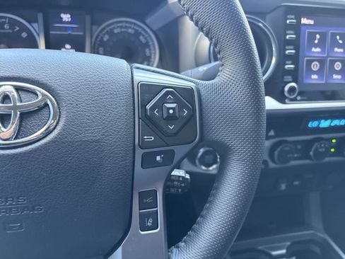 Used 2023 Toyota Tacoma SR5 AWD/4WD image 9