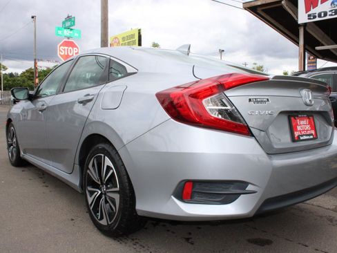 Used 2016 Honda Civic EX-T image 4