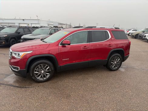 Used 2019 GMC Acadia SLT image 2