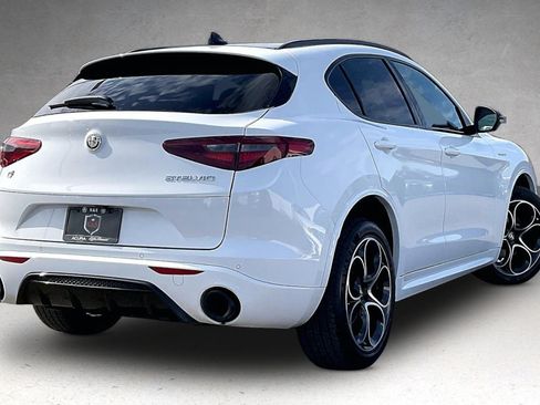 Used 2023 Alfa Romeo Stelvio Veloce AWD/4WD image 34