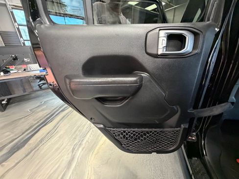 Used 2020 Jeep Gladiator Rubicon AWD/4WD image 54