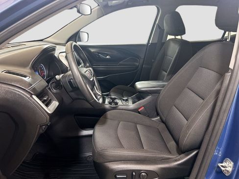 Used 2024 GMC Terrain SLE w/ Driver Convenience Package FWD image 18