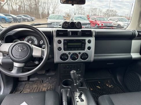 Used 2008 Toyota FJ Cruiser 4WD image 7