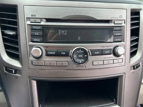 Used 2012 Subaru Outback 2.5i AWD/4WD image 15