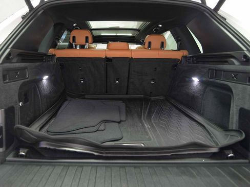 Used 2023 BMW X5 xDrive40i w/ M Sport Package image 11