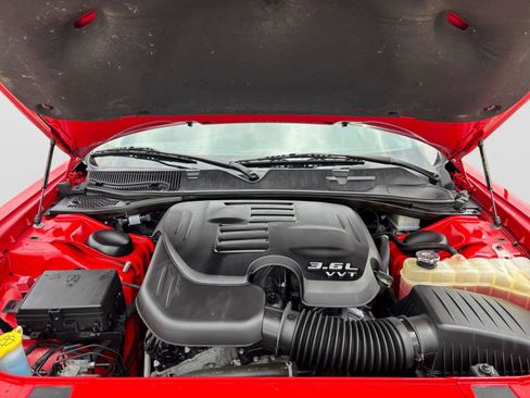 Used 2020 Dodge Challenger SXT AWD/4WD image 20