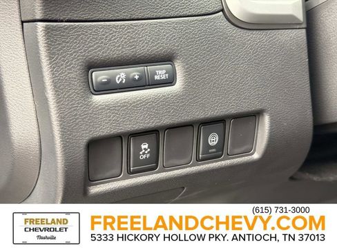 Used 2023 Nissan Murano SV image 26