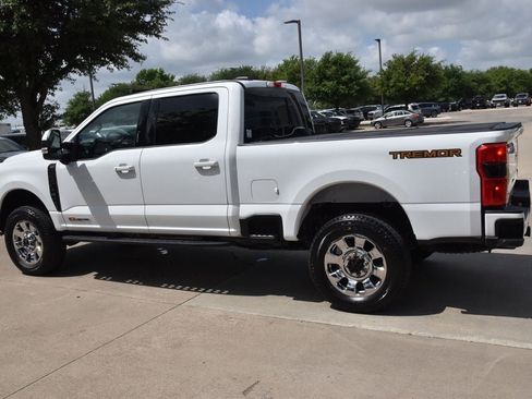 Used 2023 Ford F250 Lariat w/ Lariat Ultimate Package AWD/4WD image 9