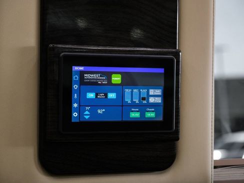 Used 2020 Mercedes-Benz Sprinter 3500 w/ Windows All Around Package image 46