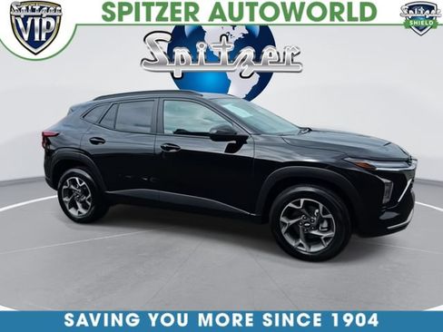 Used 2024 Chevrolet Trax LT w/ Driver Confidence Package FWD image 9