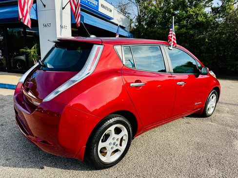Used 2013 Nissan Leaf SV w/ LED & Quick Charge Pkg image 10