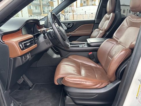 Used 2020 Lincoln Aviator Reserve w/ Equipment Group 201A image 11